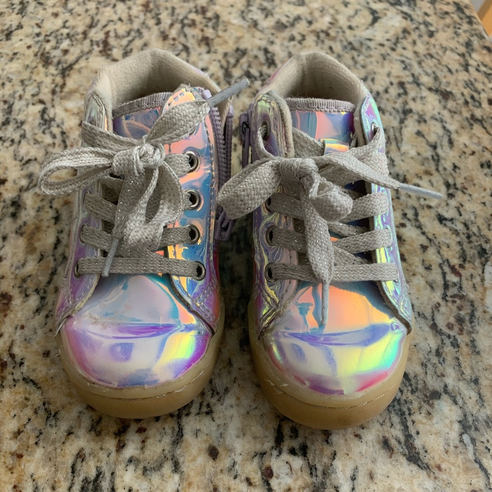 Toddler shoes/sneakers